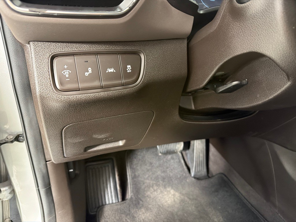 2020 Hyundai Santa Fe Image 11