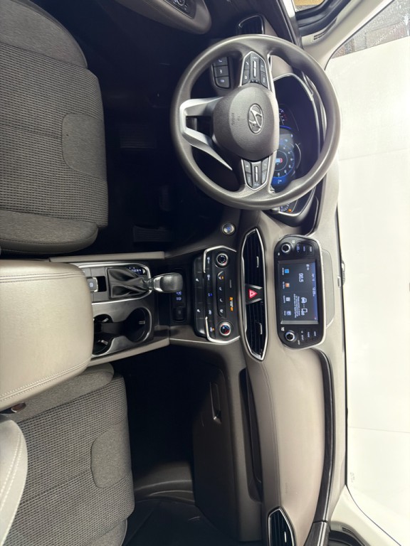 2020 Hyundai Santa Fe Image 23
