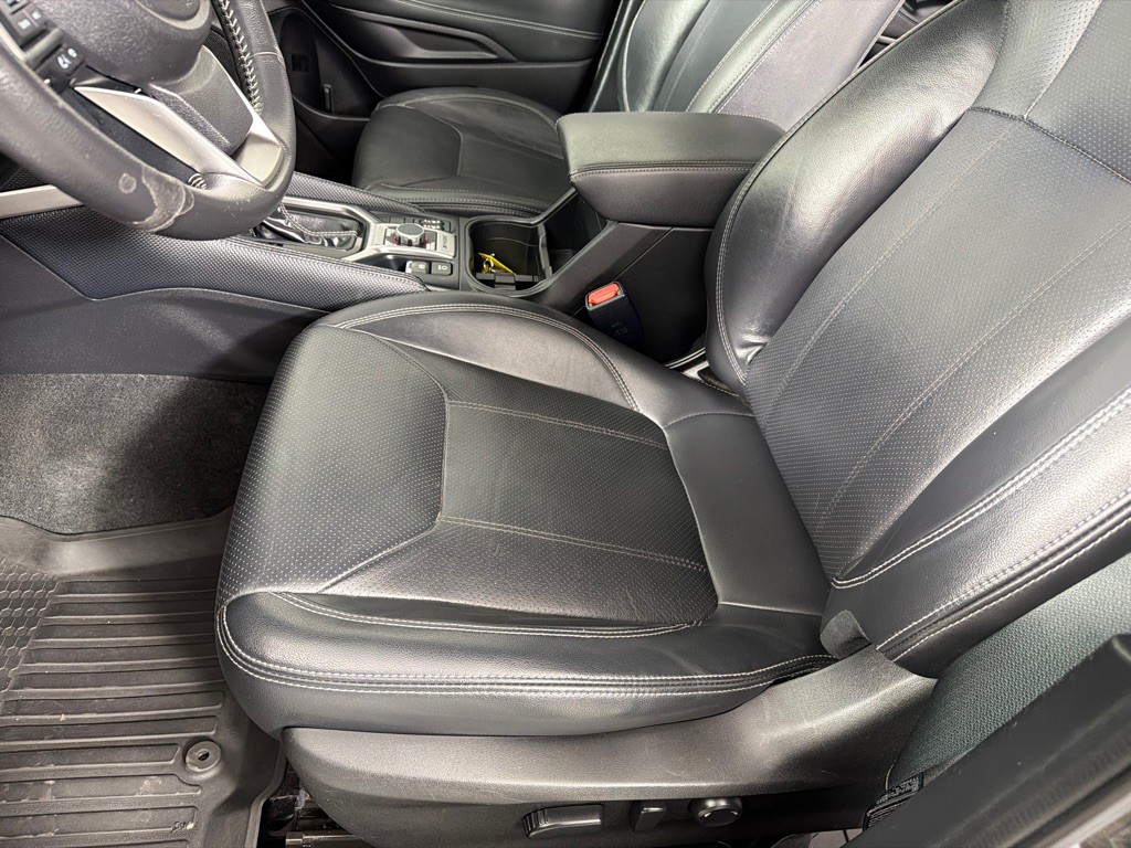 2020 Subaru Forester Image 11