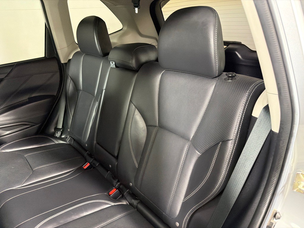 2020 Subaru Forester Image 21