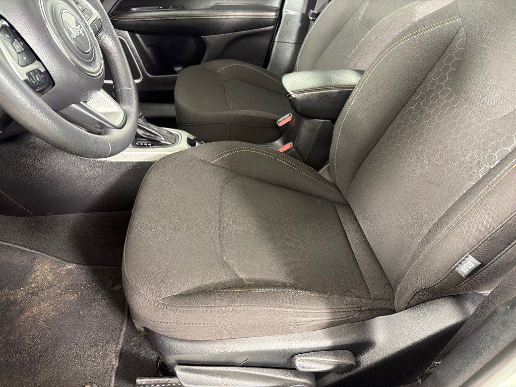 2021 Jeep Compass Image 12