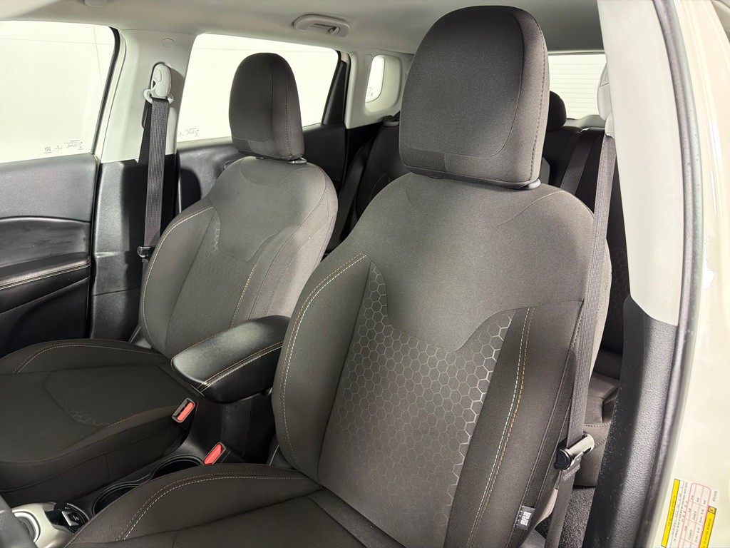 2021 Jeep Compass Image 13