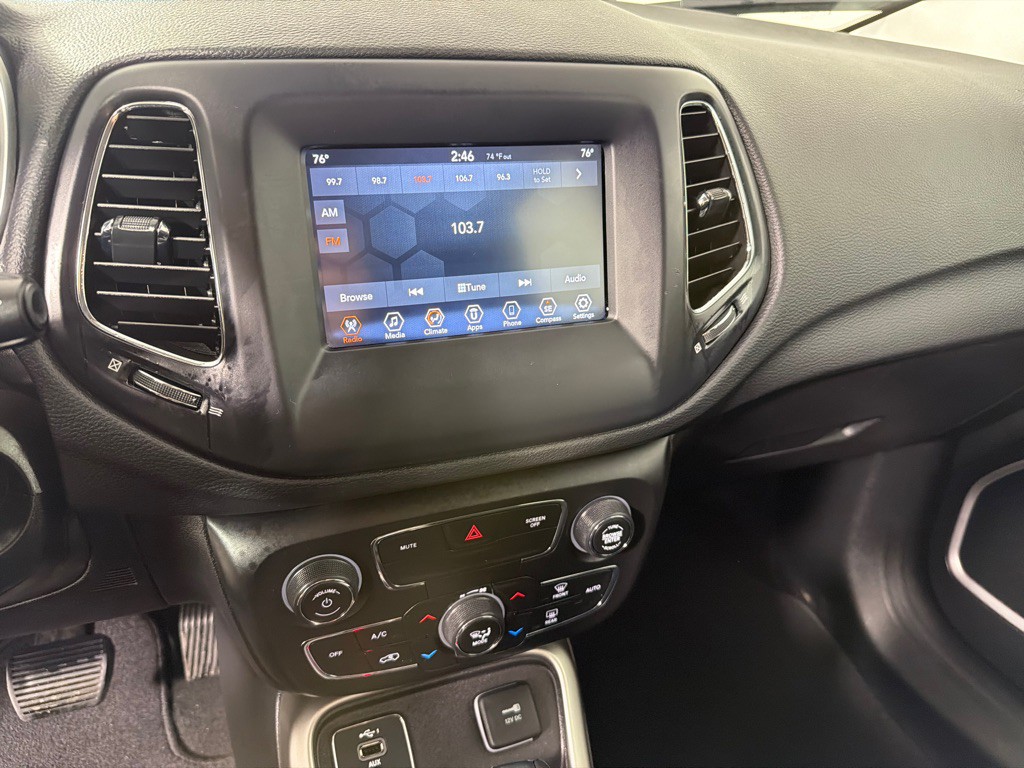 2021 Jeep Compass Image 16
