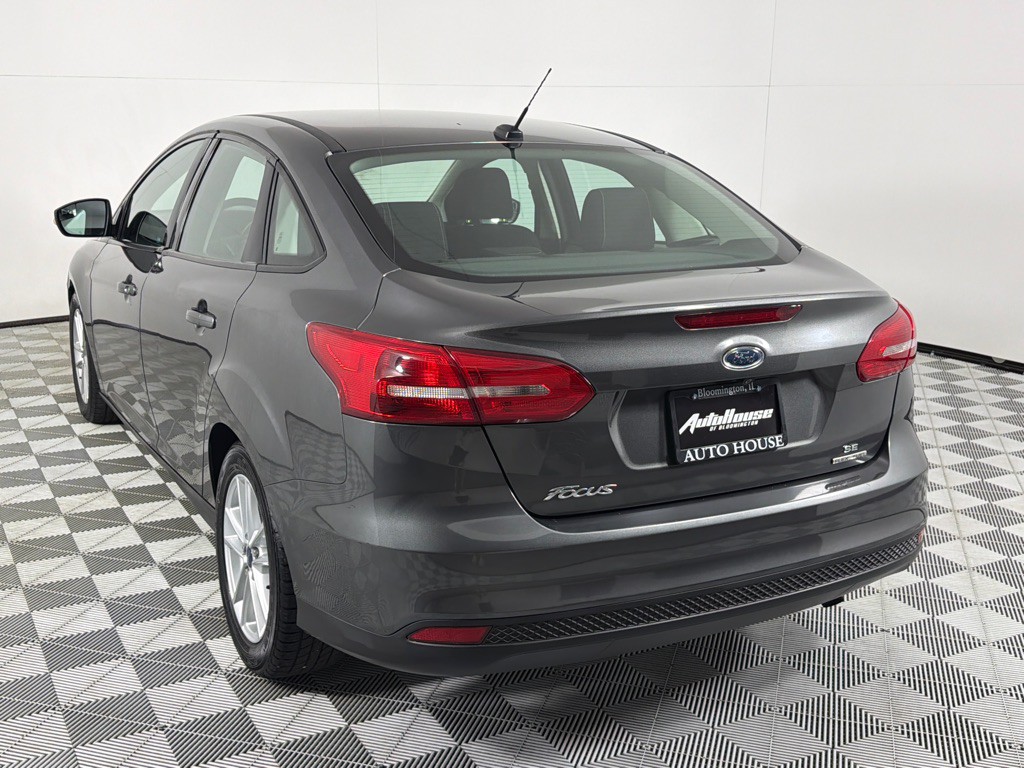 2016 Ford Focus Image 7