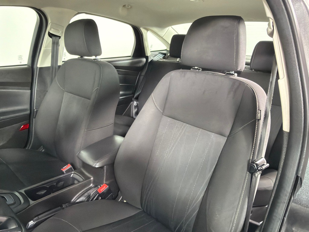 2016 Ford Focus Image 11