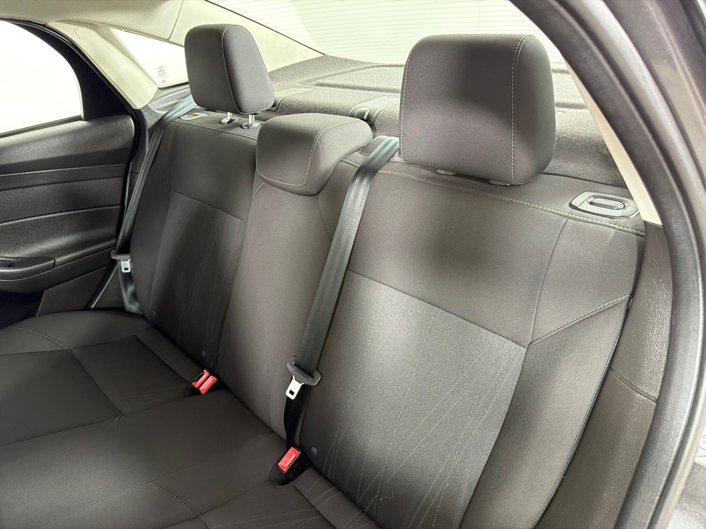 2016 Ford Focus Image 18