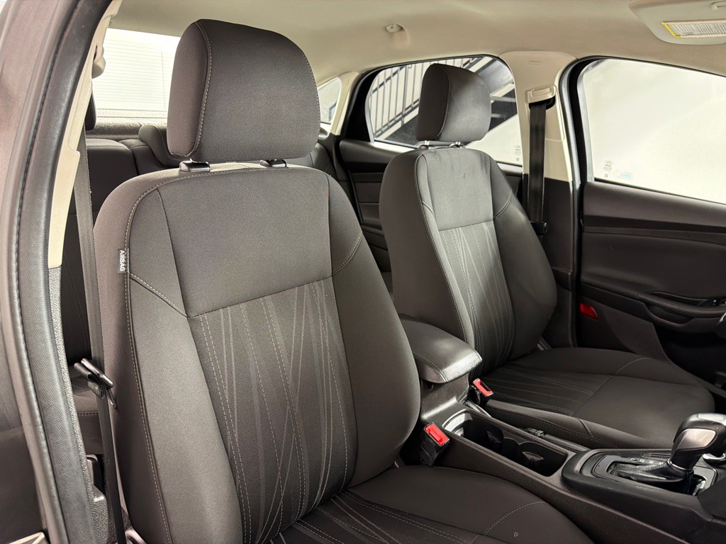 2016 Ford Focus Image 22