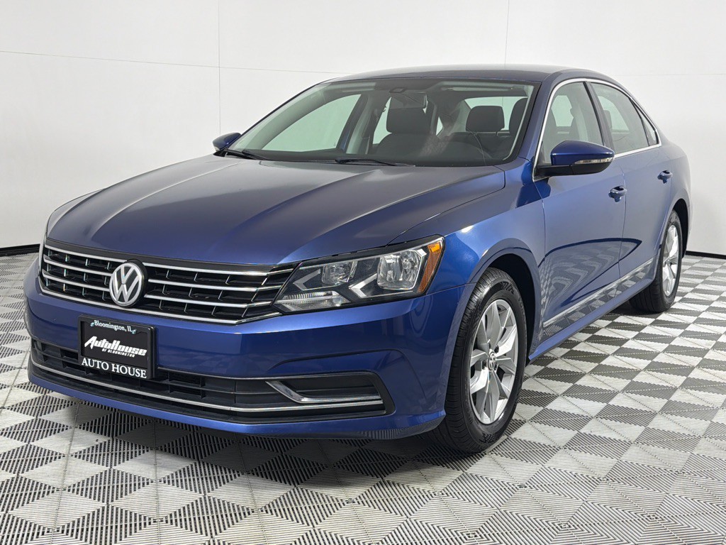 2016 Volkswagen Passat Image 9