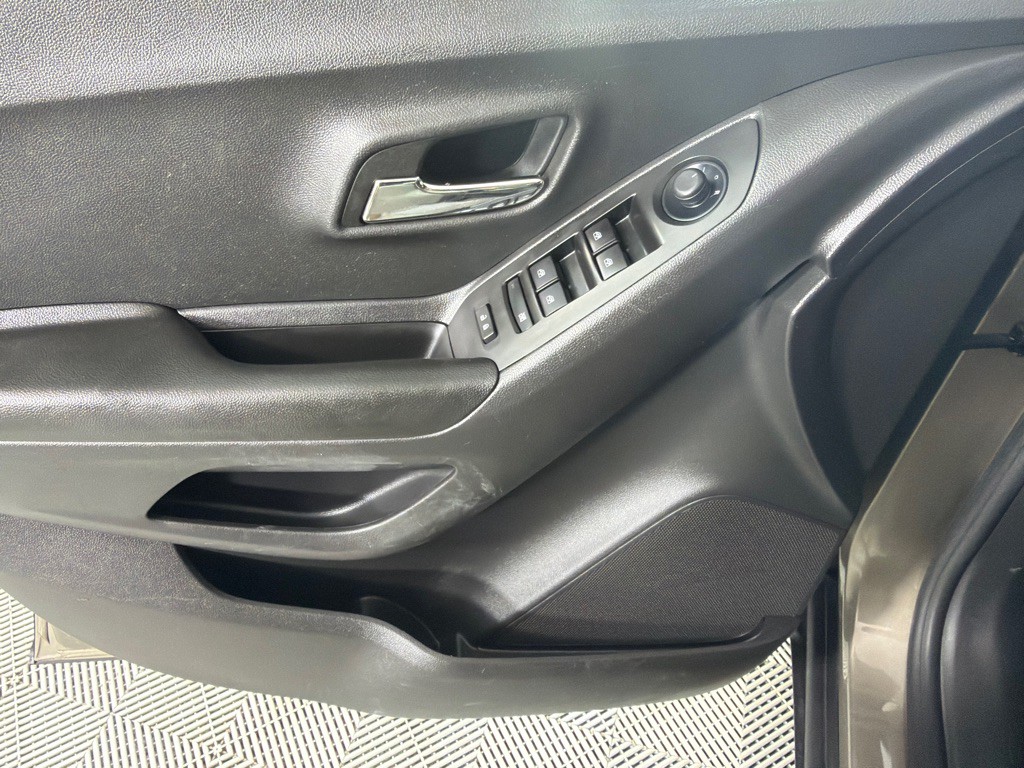 2022 Chevrolet Trax Image 10