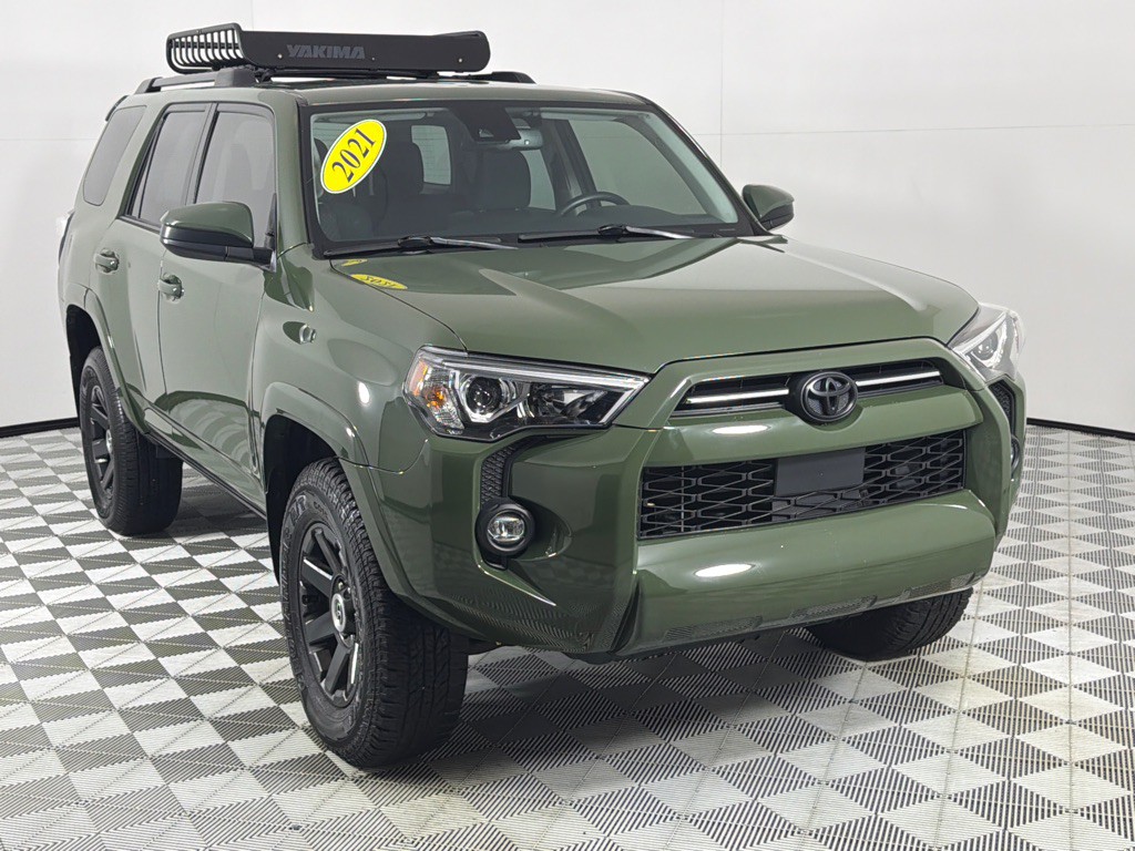 2021 Toyota 4Runner Image 3