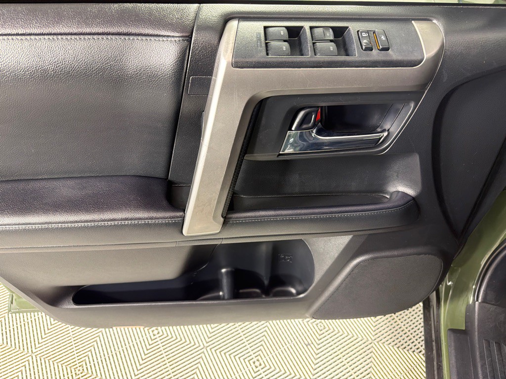 2021 Toyota 4Runner Image 11