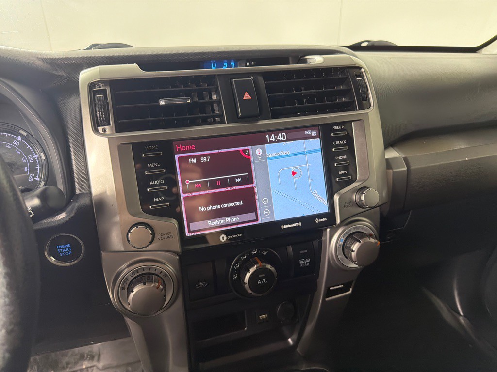 2021 Toyota 4Runner Image 16