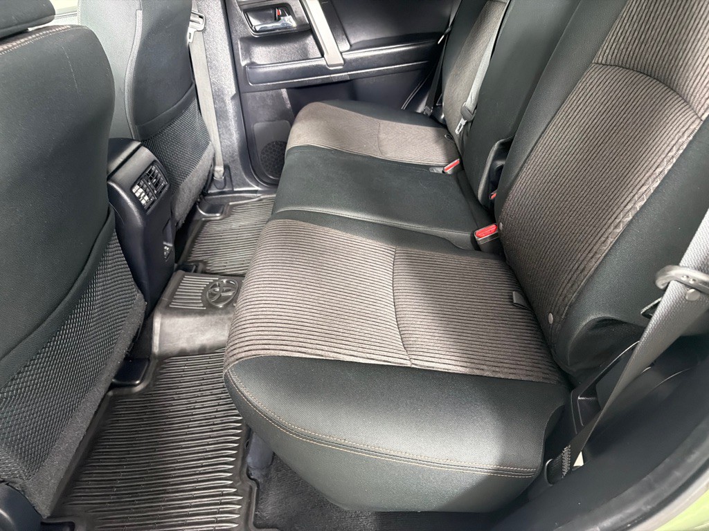 2021 Toyota 4Runner Image 19