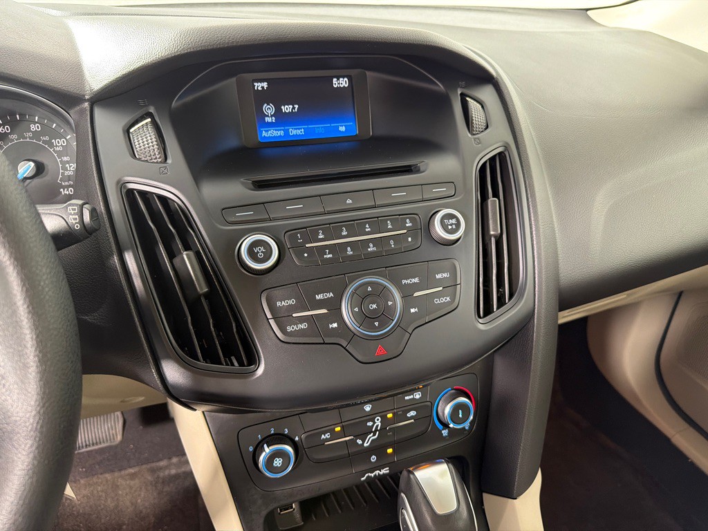 2015 Ford Focus Image 15