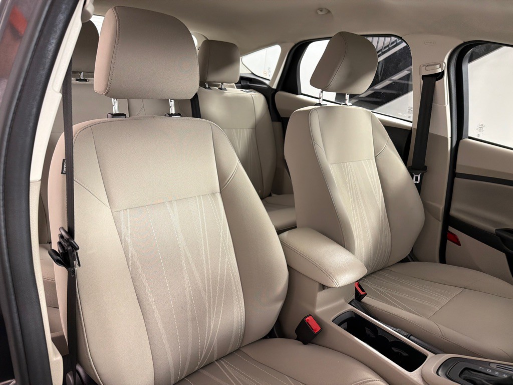 2015 Ford Focus Image 23
