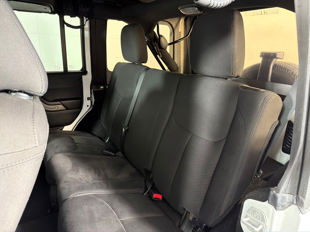 2016 Jeep Wrangler Unlimited Image 19