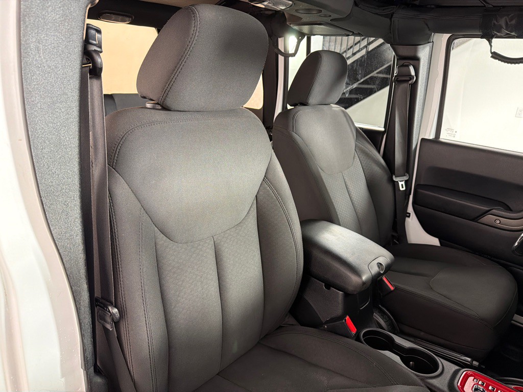 2016 Jeep Wrangler Unlimited Image 24