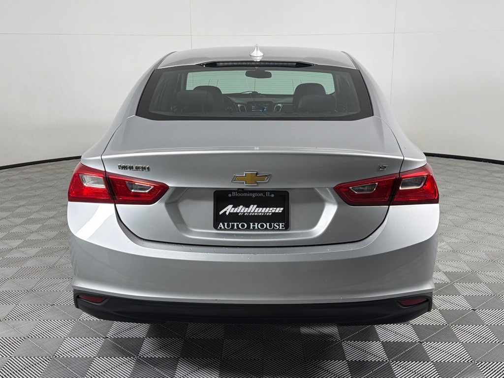 2016 Chevrolet Malibu Image 6