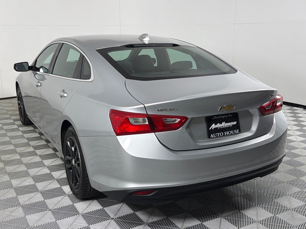 2016 Chevrolet Malibu Image 7