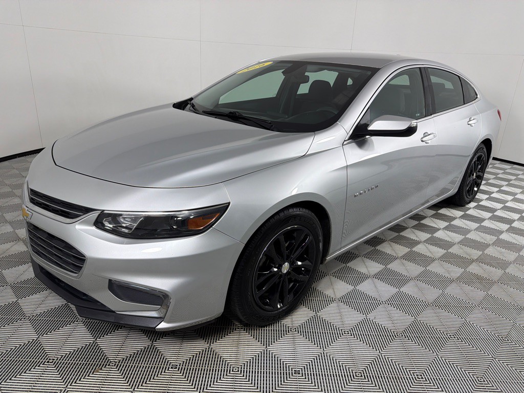 2016 Chevrolet Malibu Image 9