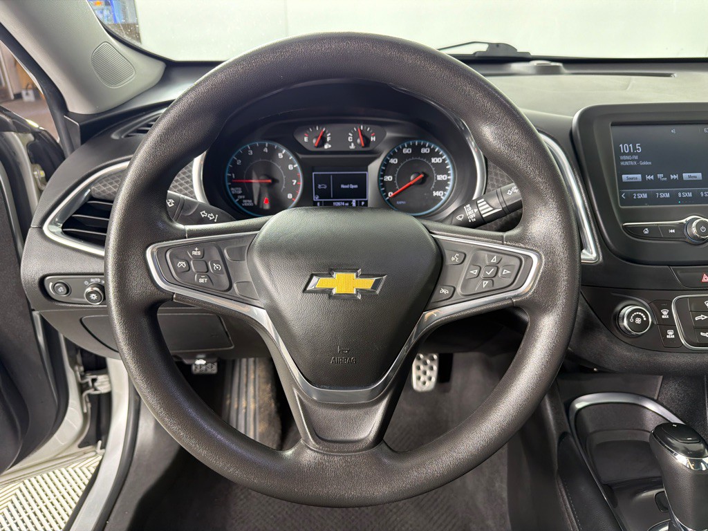 2016 Chevrolet Malibu Image 15