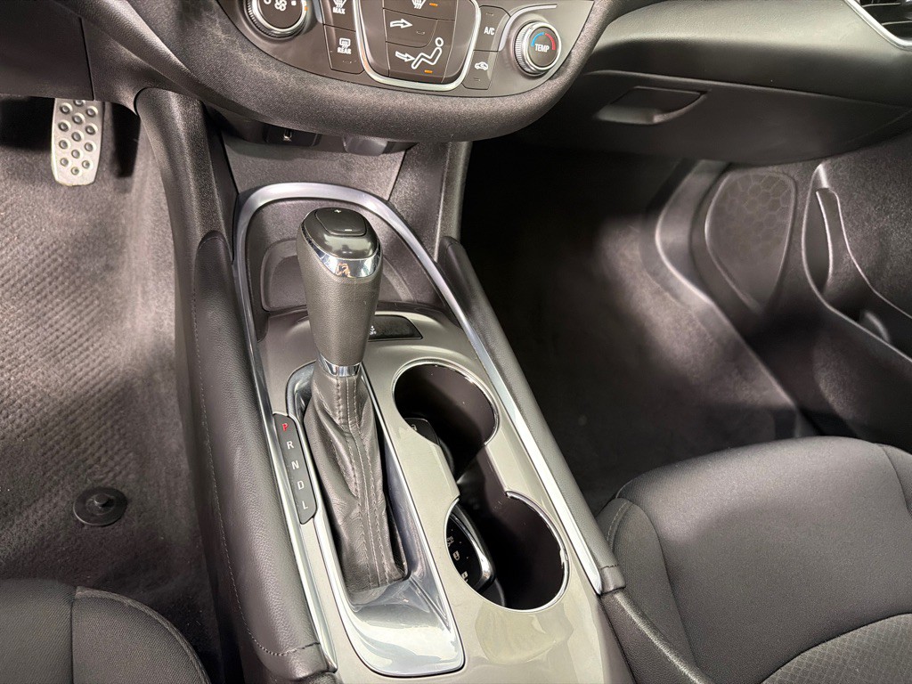 2016 Chevrolet Malibu Image 18
