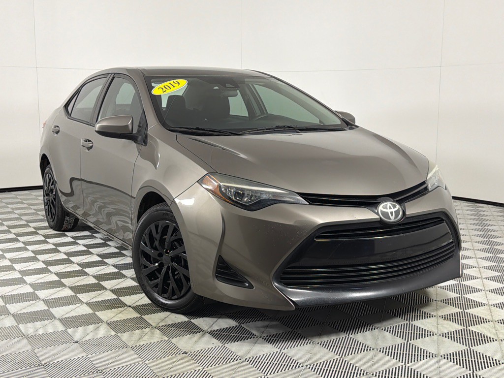 2019 Toyota Corolla Image 2