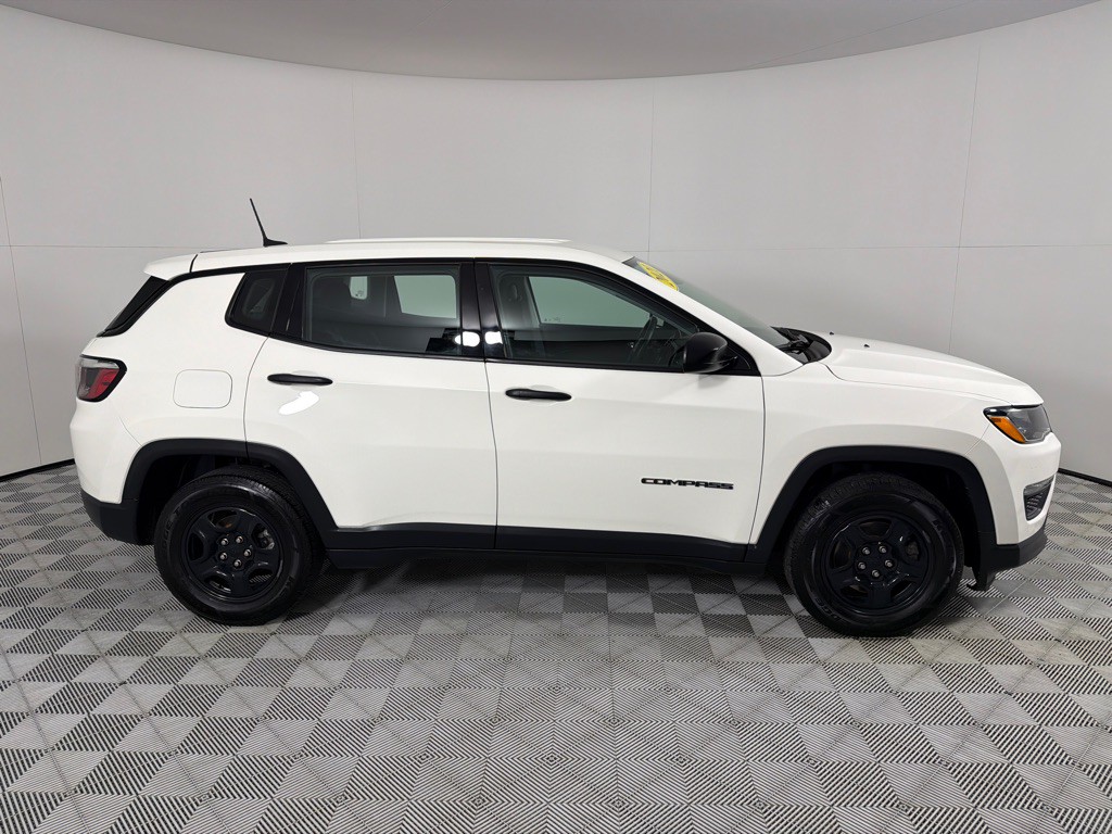 2021 Jeep Compass Image 4