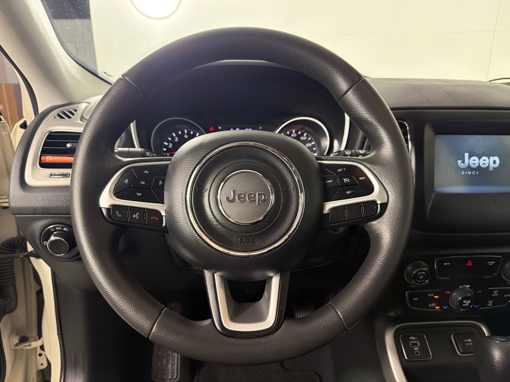 2021 Jeep Compass Image 15