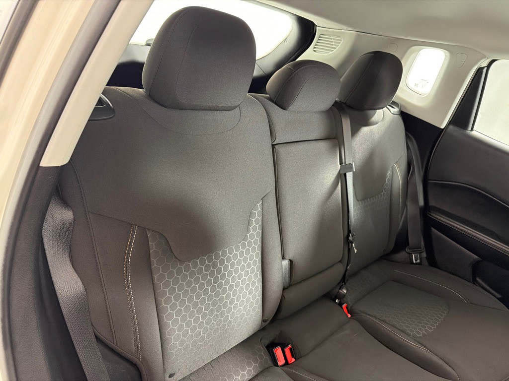 2021 Jeep Compass Image 23