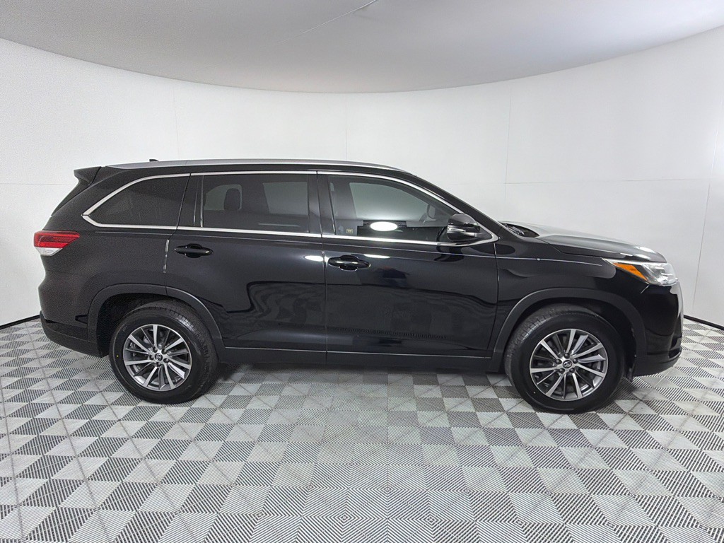 2019 Toyota Highlander Image 4