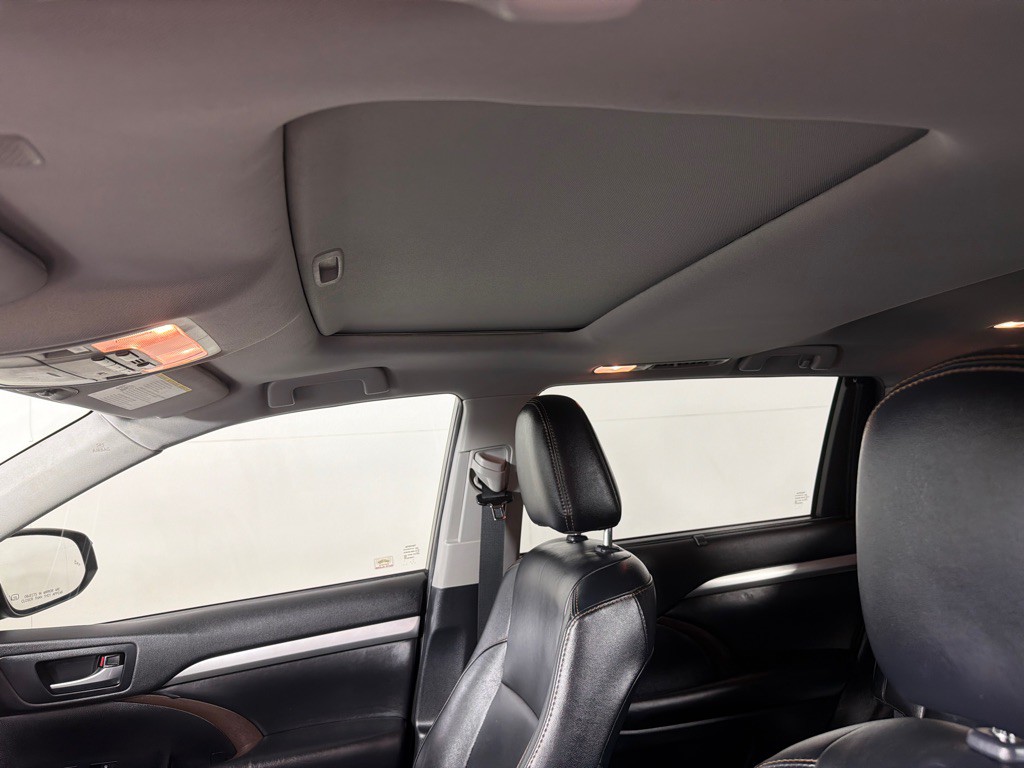 2019 Toyota Highlander Image 14