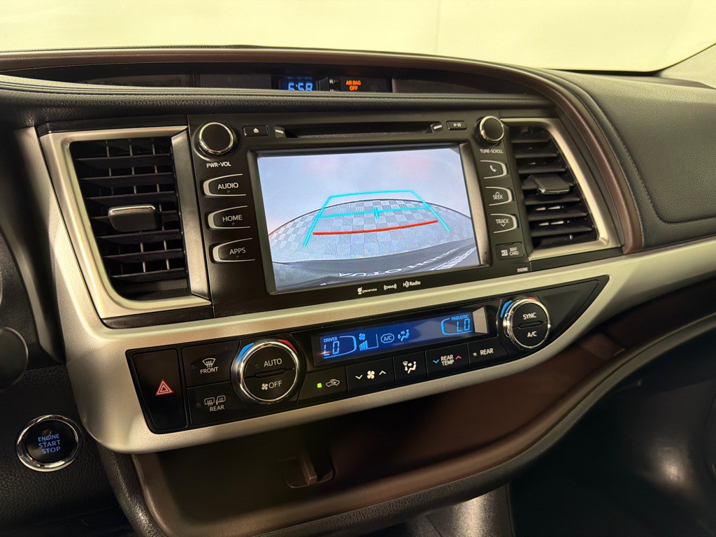 2019 Toyota Highlander Image 18