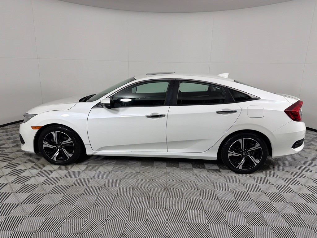 2017 Honda Civic Image 8