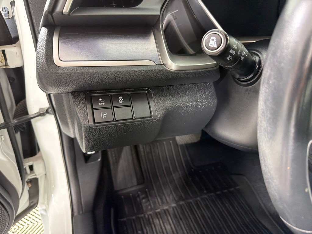 2017 Honda Civic Image 12