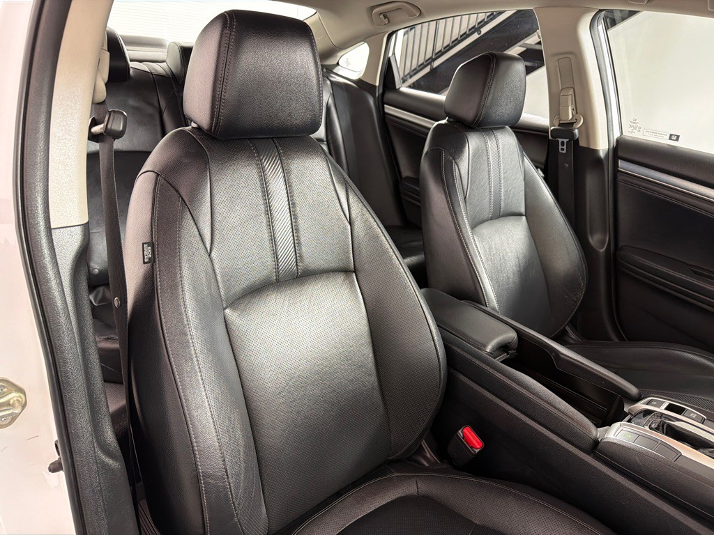 2017 Honda Civic Image 23