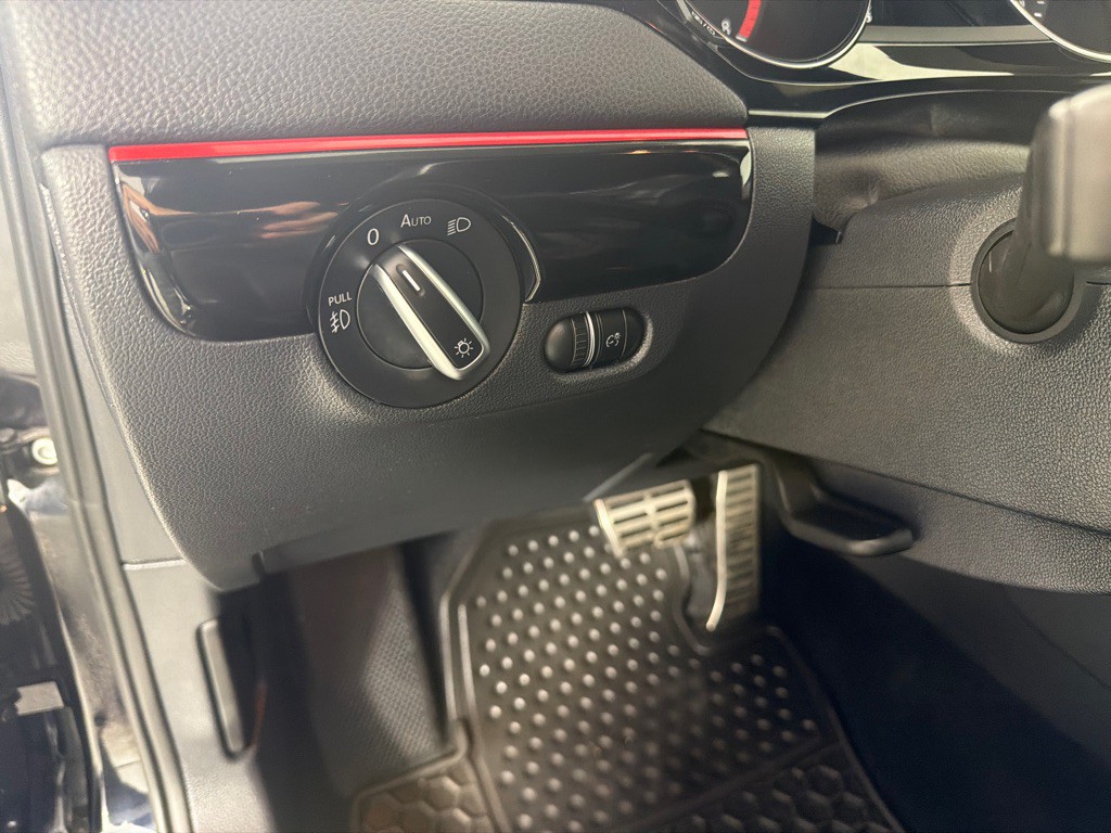 2017 Volkswagen Jetta Image 14