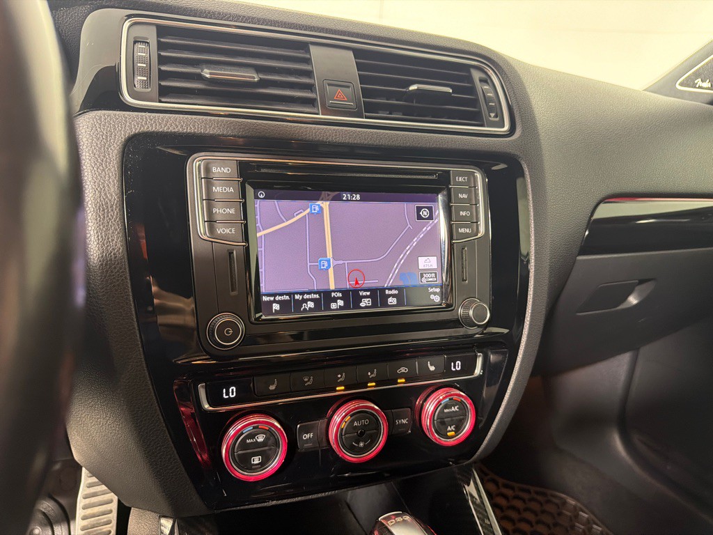 2017 Volkswagen Jetta Image 17