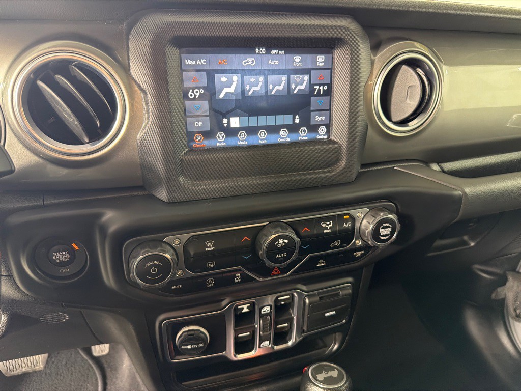 2021 Jeep Wrangler Unlimited Image 16