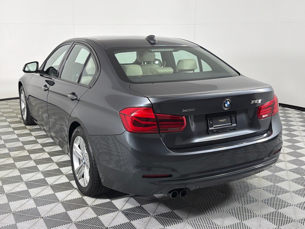 2016 BMW 3 Series Image 7