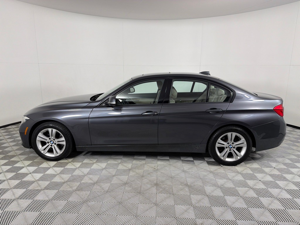 2016 BMW 3 Series Image 8