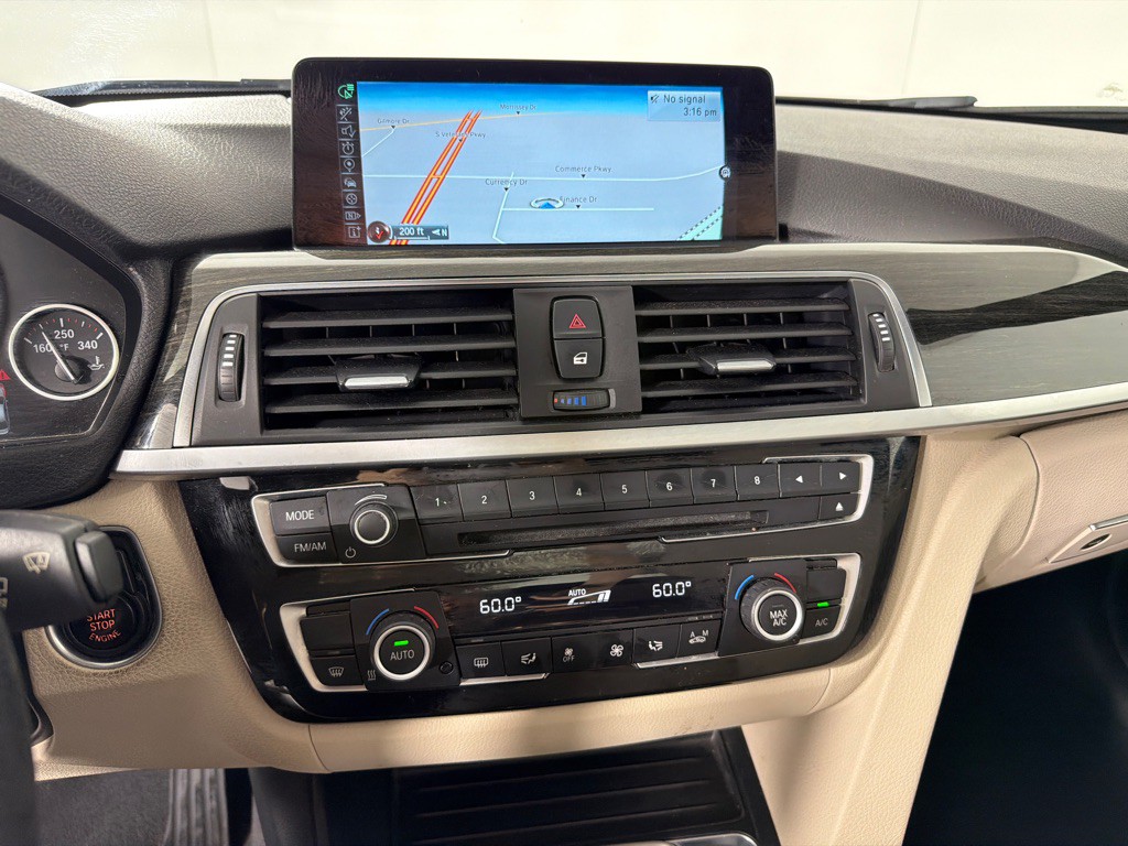 2016 BMW 3 Series Image 15
