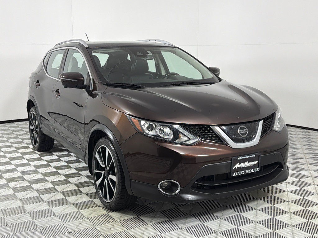 2017 Nissan Rogue Image 3