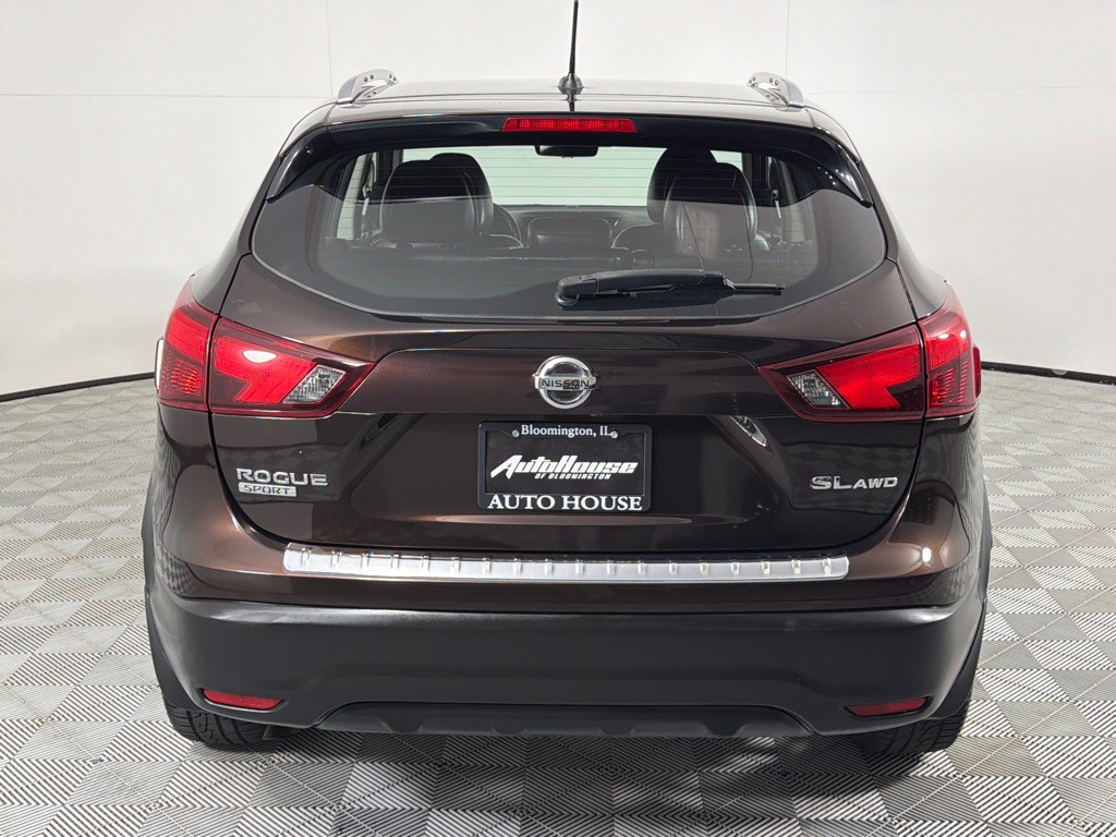2017 Nissan Rogue Image 4