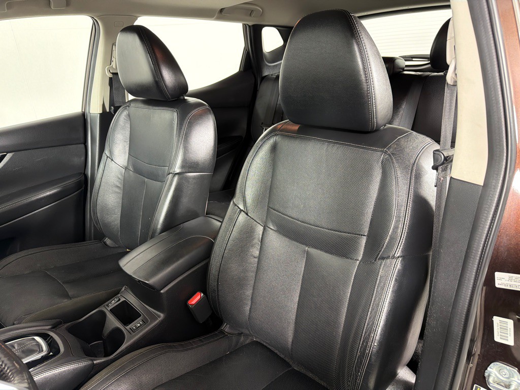 2017 Nissan Rogue Image 10
