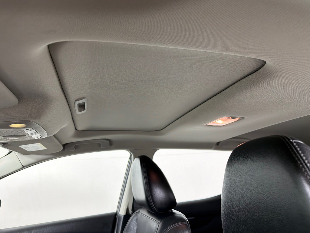 2017 Nissan Rogue Image 11