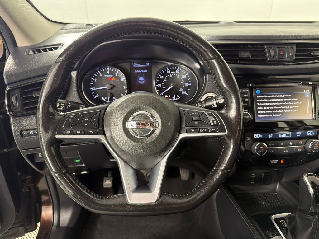 2017 Nissan Rogue Image 13