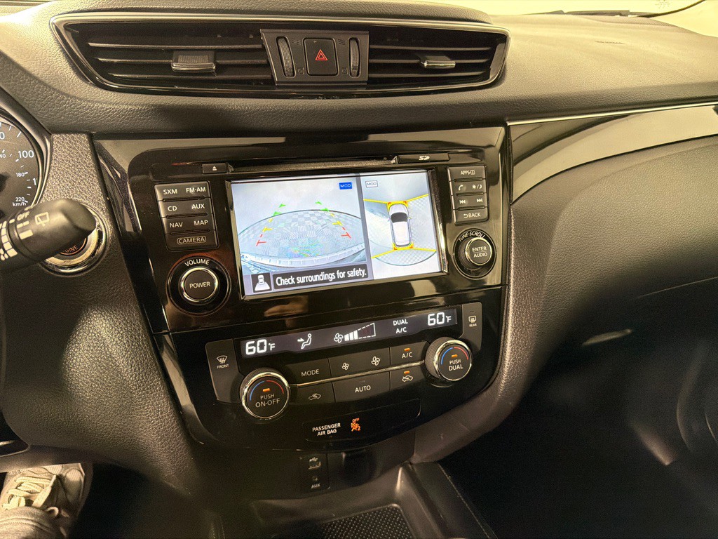 2017 Nissan Rogue Image 15