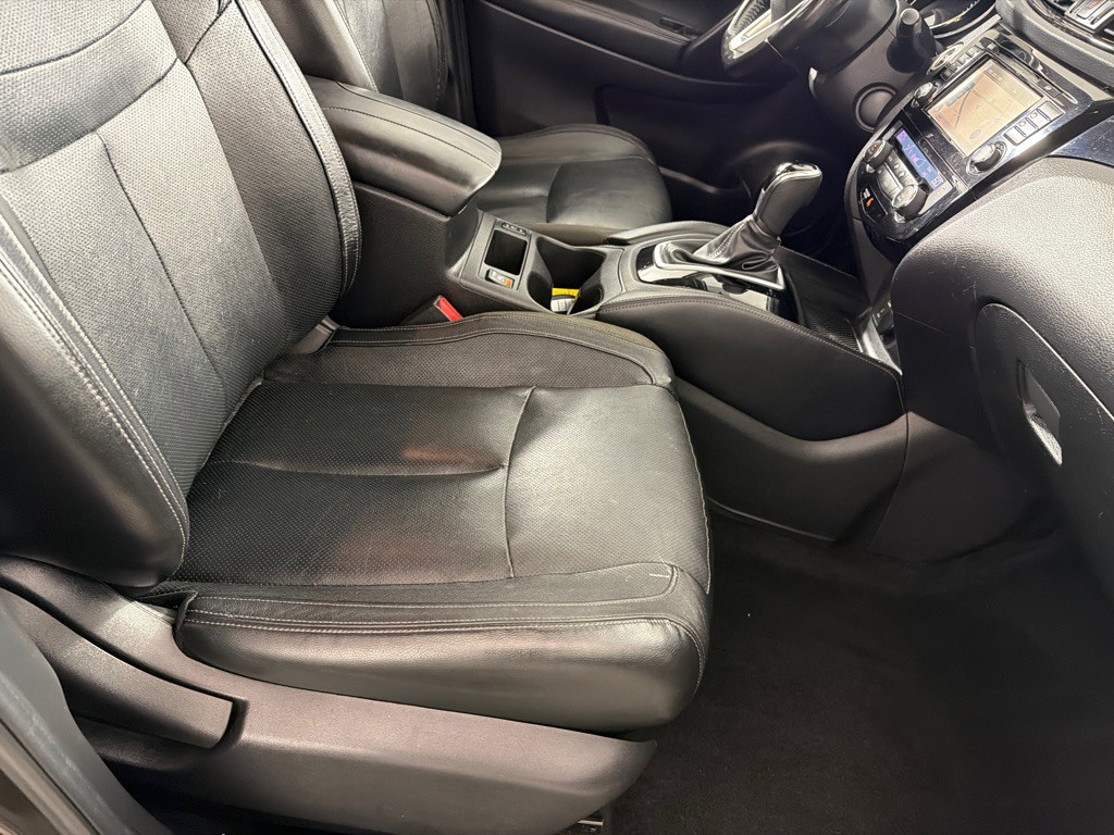 2017 Nissan Rogue Image 23