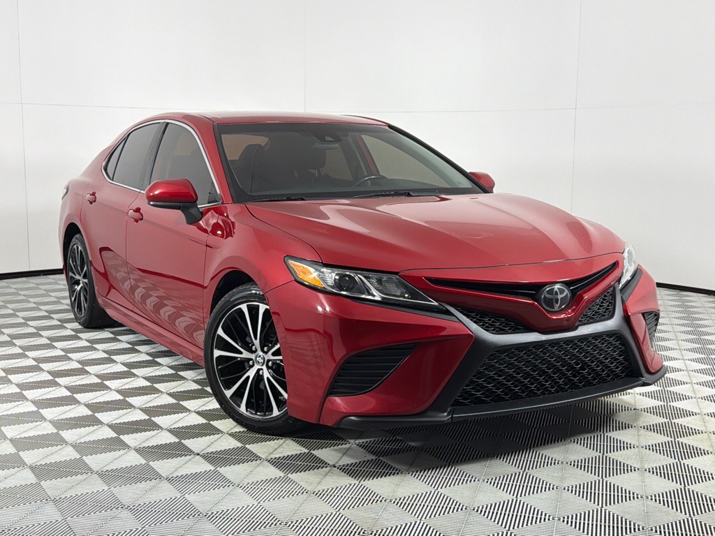 2020 Toyota Camry Image 2